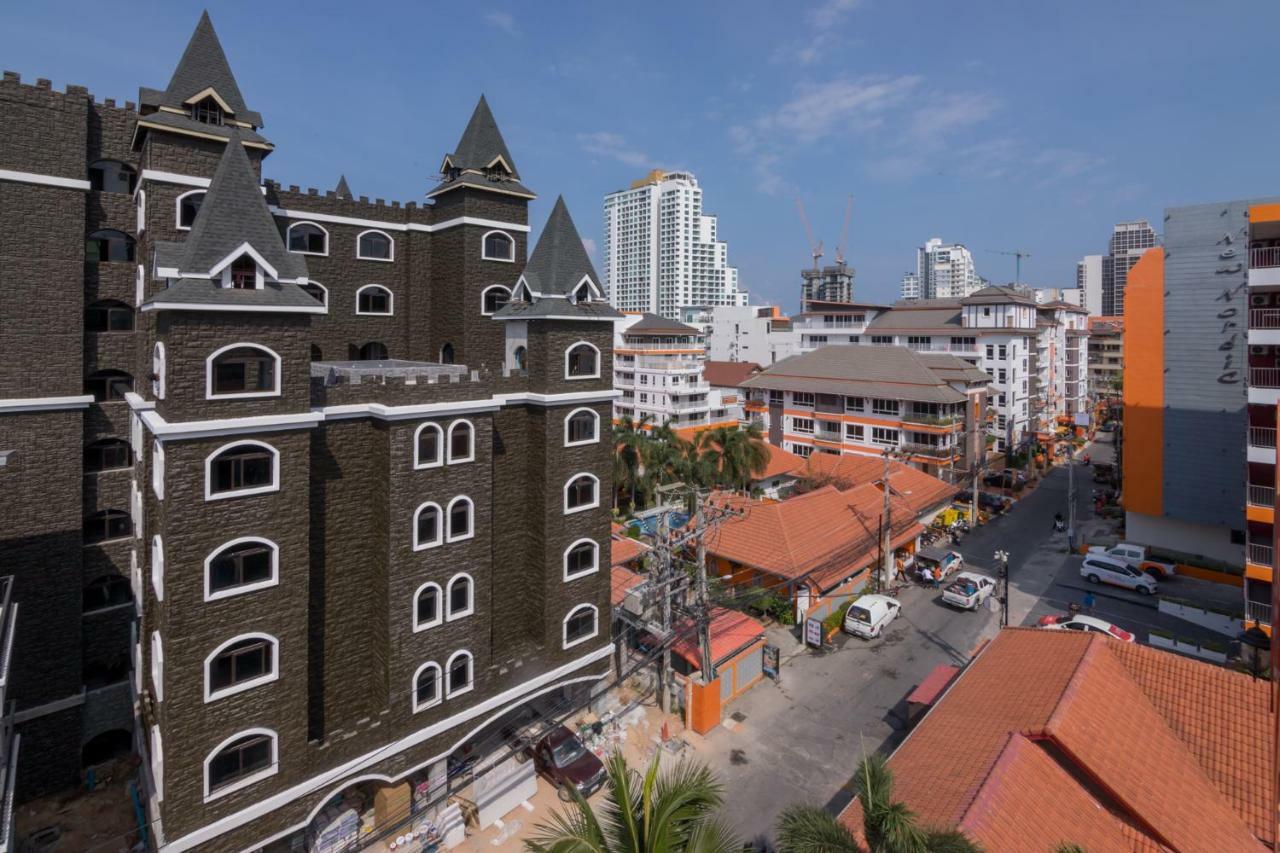 פאטאיה Castle Suites מראה חיצוני תמונה