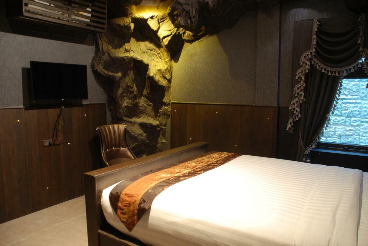 פאטאיה Castle Suites מראה חיצוני תמונה